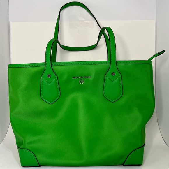 Michael Kors Eva Nylon Top Zip Tote Palm Green - Picture 1 of 13